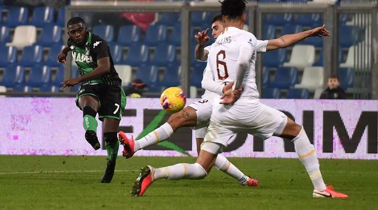 Jeremie Boga (Sassuolo) có một pha đi bóng độc diễn tuyệt vời và dứt điểm từ trong vòng cấm, đánh bại thủ môn Pau Lopez với một cú sút vào góc cao bên phải khung thành. Tỉ số bây giờ là: 4:2.