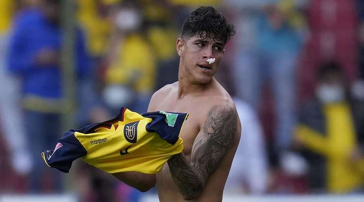 Piero Hincapie (Ecuador) đã dính một chấn thương nhẹ, nhưng có vẻ như anh ấy sẽ có thể tiếp tục thi đấu.