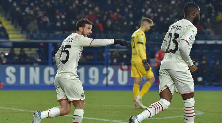 Alessandro Florenzi (AC Milan) tung cú sút chìm vào phía trong cột dọc bên trái. Thủ môn đã phải đứng chôn chân tại chỗ.