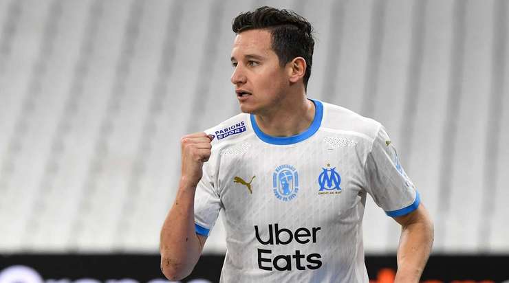 Dario Benedetto nhồi bóng cho Florian Thauvin (Marseille), người đón đường chuyền của anh ở trong vòng cấm và ra chân rất nhanh vào góc phải khung thành! Thủ môn đã không thể làm gì được. 1:1!