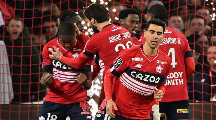 Bafode Diakite (Lille) bật cao hơn các hậu vệ đối phương trong vòng 5m50 để đón quả phạt góc và ghi bàn với một cú đánh đầu rất tốt vào góc trái mành lưới. Thủ môn đã không kịp phản ứng trong tình huống vừa rồi. Tỉ số bây giờ là 1:1.