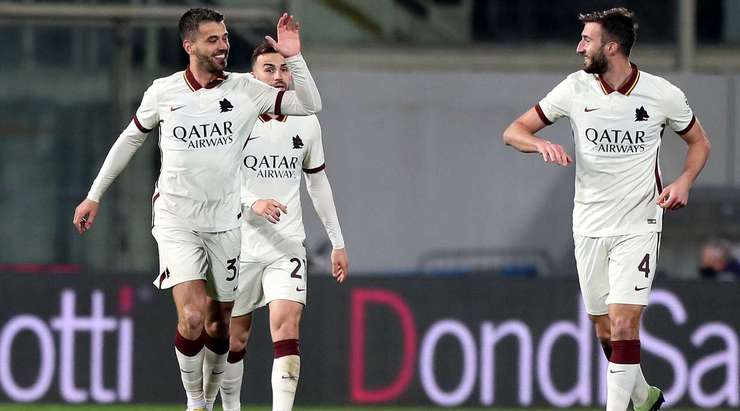 Vào! Leonardo Spinazzola (AS Roma) ghi bàn với một cú sút tuyệt vời vào góc phải phía dưới sau khi được giải thoát trong vòng cấm bởi một đường chuyền bổng xuất sắc từ Gianluca Mancini. Tỉ số bây giờ là 0:1.