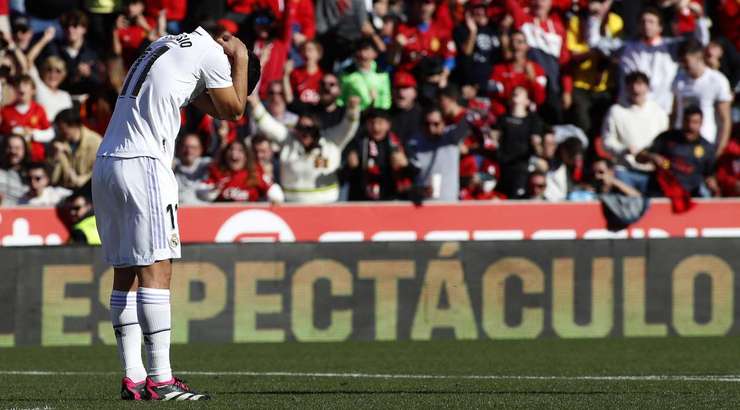 Predrag Rajkovic đã đoán hướng của quả phạt đền được thực hiện bởi Marco Asensio (Real Madrid). Cầu thủ này sút bóng vào góc phải phía dưới, nhưng thủ môn đã đổ người kịp thời để cản phá.