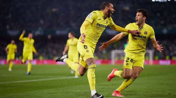 Etienne Capoue (Villarreal) lấy bóng tại rìa vòng cấm và tung cú sút một chạm không hề do dự. Anh ấy sút bóng xuất sắc khi nó đi vào góc phải phía trên. Có thể thực hiện tốt hơn không? Chắc chắn là không. 0:2.