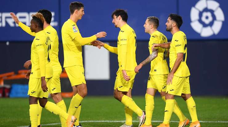 Một đường chuyền dài vượt qua hàng phòng ngự tới vị trí của Gerard Moreno (Villarreal) và anh đã dễ dàng dứt điểm thành công vào góc thấp bên trái khung thành!