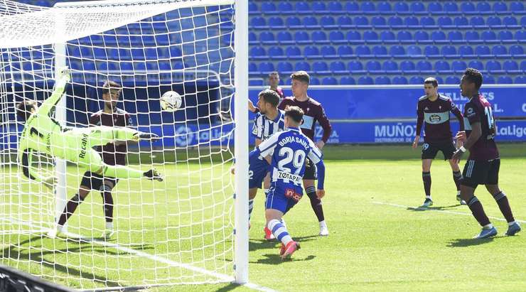 Sau một pha tranh chấp trước khung thành, bóng bật ra và tìm đến vị trí của Florian Lejeune (Alaves). Cầu thủ này dứt điểm từ cự li gần đi thẳng vào góc thấp bên phải.