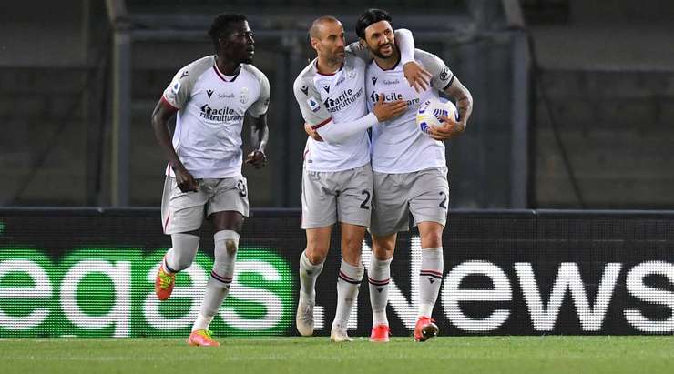 Vào! Rodrigo Palacio (Bologna) ghi bàn với một cú sút tuyệt vời vào bên trái khung thành sau khi được giải thoát trong vòng cấm bởi một đường chuyền bổng xuất sắc từ Andreas Skov Olsen. Tỉ số bây giờ là 2:2.