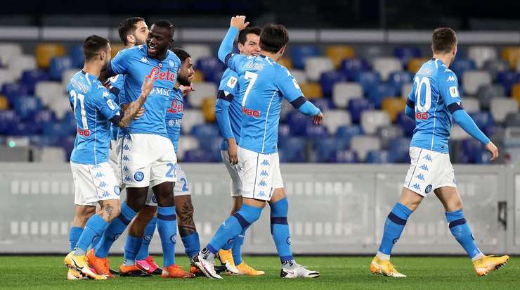 VÀO! Kalidou Koulibaly (Napoli) kết thúc một đợt lên bóng tuyệt vời bằng một bàn thắng giật gót điệu nghệ. Bàn thắng được kiến tạo bởi Lorenzo Insigne với một đường chuyền xuất sắc. 1:0.