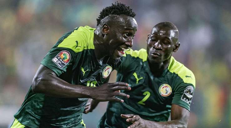 Một bàn thắng đồng đội tuyệt vời! Famara Diedhiou (Senegal) được giải thoát trong vòng cấm bởi Sadio Mane và không mắc một sai lầm nào với một pha dứt điểm tốt vào góc trái phía dưới. 1:0.