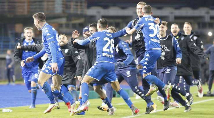 Bàn thắng đến từ một tình huống phối hợp đồng đội tuyệt vời! Andrea Pinamonti (Empoli) đón một đường chuyền hoàn hảo và tung một cú sút xuất sắc, đi chìm vào phía trong cột dọc bên trái. Thủ môn không thể làm gì với những cú sút như thế.