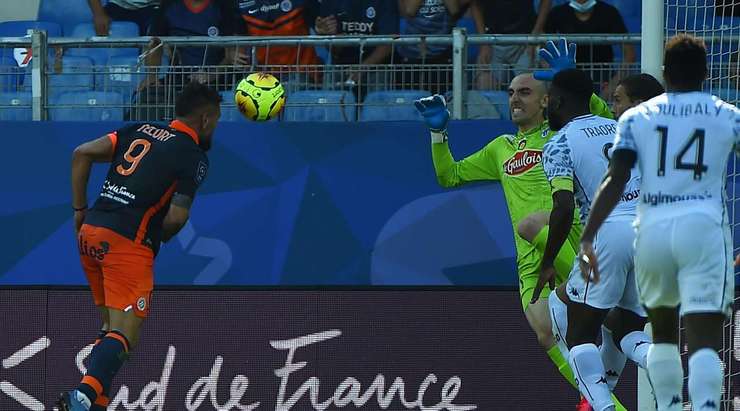 Gaetan Laborde thực hiện một quả tạt bổng đẹp mắt vào vòng cấm, nơi Andy Delort (Montpellier) bật cao đánh đầu chìm vào ngay giữa khung thành, đánh bại thủ môn. Tỉ số được nâng lên 2:1.