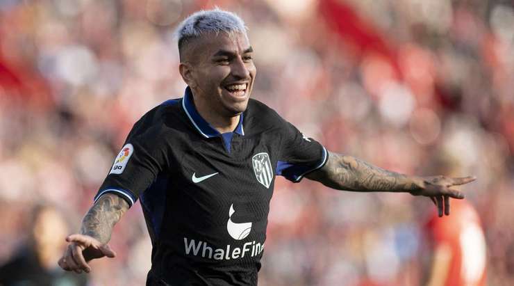 Angel Correa (Atl. Madrid) đón một đường chuyền trong vòng cấm và ghi bàn với một cú sút chìm vào giữa khung thành. Thủ môn đã không thể làm gì được.
