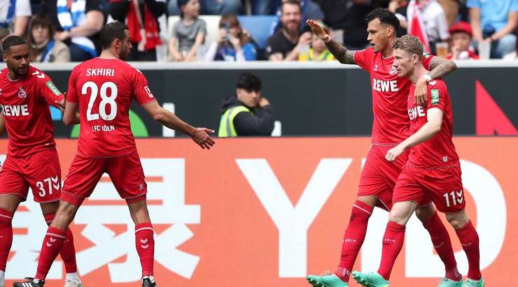 Đó là một bàn thắng! Davie Selke (Köln) xuất sắc đón một quả tạt trong vòng cấm và đánh đầu hoàn hảo, đưa bóng đi chìm vào chính giữa khung thành.