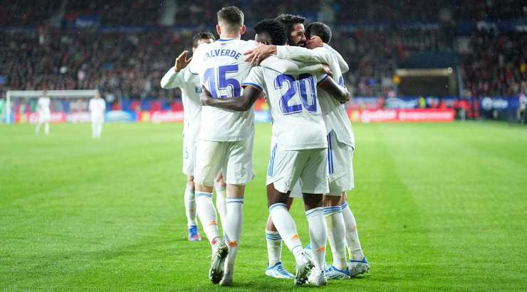 GOAL! Lucas Vazquez (Real Madrid) đón đường chuyền từ Vinicius Junior trong một đợt phản công nhanh và dứt điểm hiểm hóc từ cự ly gần. Tỉ số là 1:3.