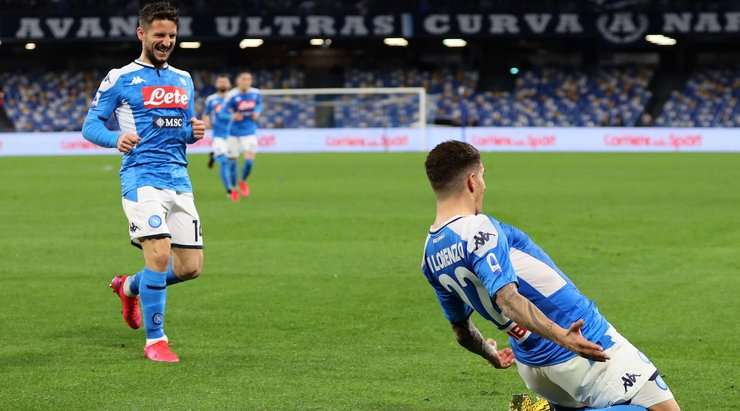 Bàn thắng quá tuyệt vời! Giovanni Di Lorenzo (Napoli) đón một quả tạt hoàn hảo tới từng centimét ở bên trong vòng cấm và kết thúc vào chính giữa khung thành. Quá nhanh và quá nguy hiểm.