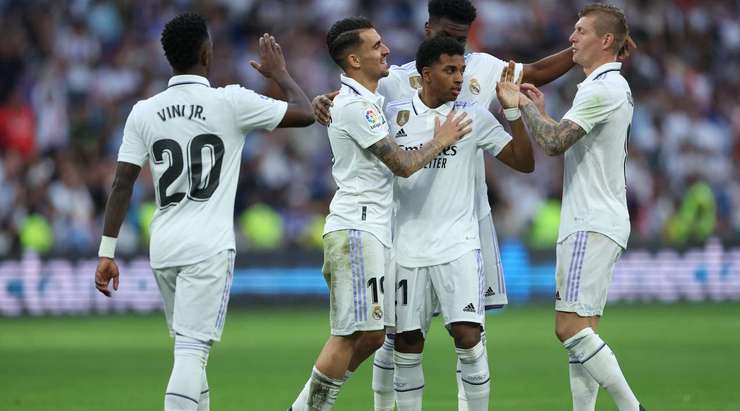 Vào! Daniel Ceballos dọn cỗ cho Rodrygo (Real Madrid) tại rìa vòng cấm người sút bóng vào góc phải phía dưới. 4:1.
