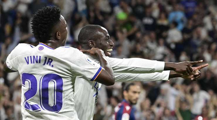 Ferland Mendy (Real Madrid) có một pha đi bóng độc diễn tuyệt vời và dứt điểm từ trong vòng cấm, đánh bại thủ môn Dani Cardenas với một cú sút vào góc trái khung thành. Tỉ số bây giờ là: 1:0.