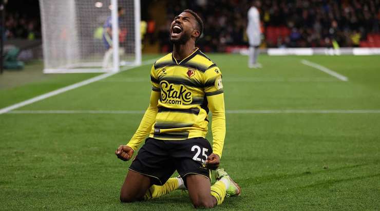 Vào! Moussa Sissoko chuyền bóng cho Emmanuel Dennis (Watford) và cầu thủ này có một cú sút bị bị đổi hướng ngay trong vòng cấm, khiến thủ môn Edouard Mendy không thể làm gì được. 1:1.