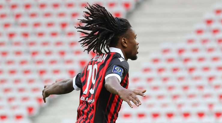 Vào! Kephren Thuram (Nice) len lỏi qua các cầu thủ đối phương trước khi tung một cú sút tuyệt diệu từ rìa vòng cấm vào góc thấp bên trái mành lưới. Thủ môn Benoit Costil đã không có cơ hội nào để chạm vào quả bóng. Tỉ số là 4:0.