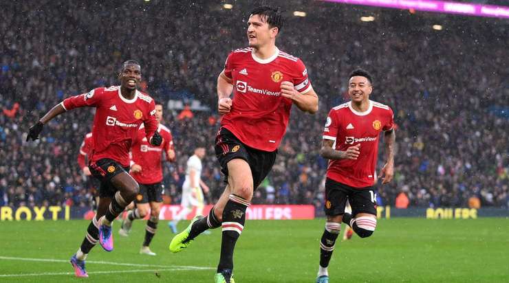 Harry Maguire (Manchester United) nhảy cao nhất để đón bóng từ quả phạt góc được thực hiện hoàn hảo bởi Luke Shaw. Cú đánh đầu của anh đã đi rất căng vào ngay giữa khung thành, khiến thủ môn không kịp trở tay. Tỉ số được nâng lên 0:1.