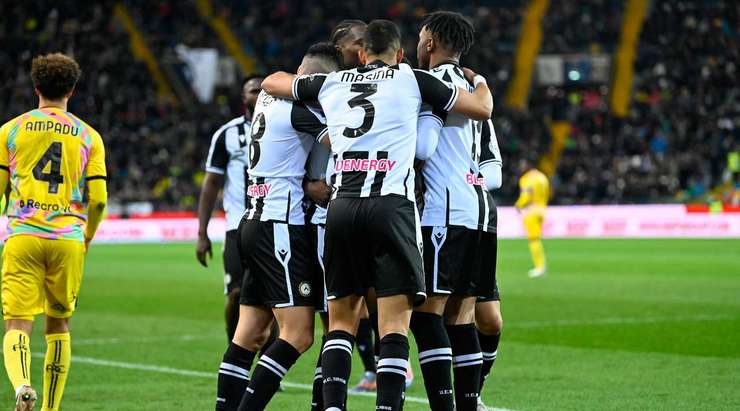 Vào! Sandi Lovric chuyền cho Roberto Pereyra (Udinese) tại rìa vòng cấm và anh ấy tìm đến bên trái mành lưới với một pha dứt điểm tuyệt vời. Tỉ số là 2:1.