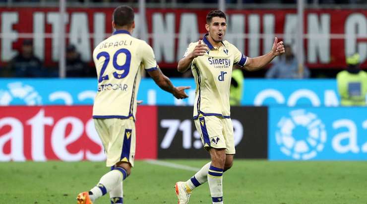 Vào! Darko Lazovic chuyền cho Davide Faraoni (Verona) với một quả tạt hoàn hảo, người không gặp khó khăn để đánh đầu vào lưới trống. Tỉ số là 1:1.