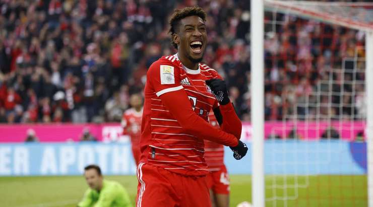Một đường chuyền xé toang hàng phòng ngự đưa bóng đến chân Kingsley Coman (Bayern Munich) trong vòng cấm và cầu thủ này đã không bỏ lỡ cơ hội, anh sút bóng qua người thủ môn vào lưới.
