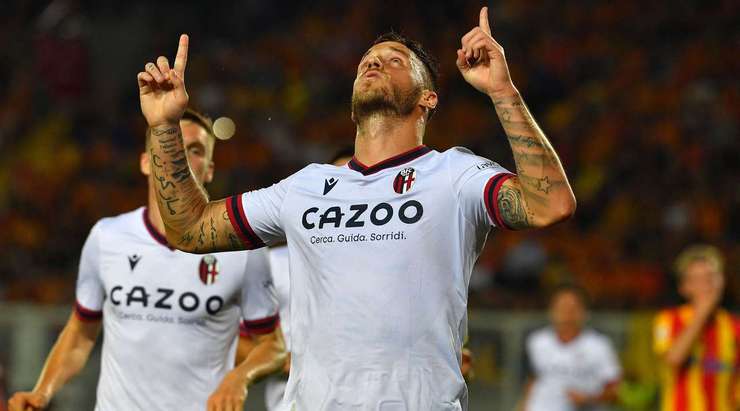 Marko Arnautovic (Bologna) đánh đầu đưa bóng vào sát mép trong cột dọc bên phải sau một quả tạt tuyệt đẹp. Tình huống bật cao đánh đầu hoàn hảo của anh sẽ là một khoảnh khắc khó quên của trận đấu ngày hôm nay.
