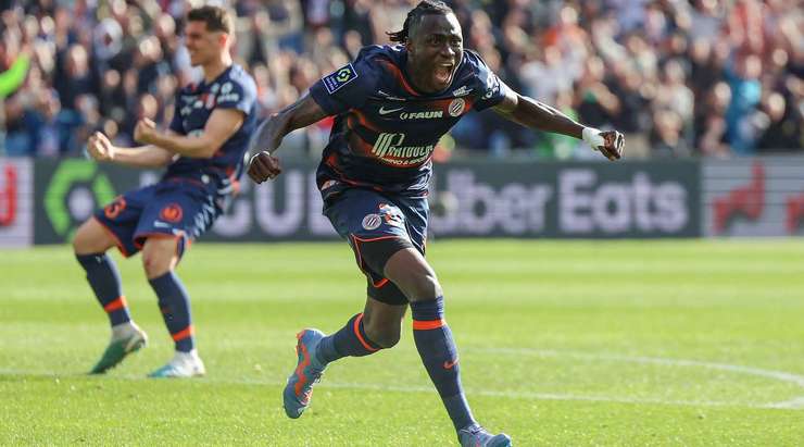 Elye Wahi (Montpellier) đón quả phạt góc và thể hiện khả năng săn bàn của mình với một cú đánh đầu lạnh lùng từ cự li gần vào góc phải cầu môn. Tỉ số là 1:1.
