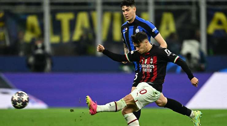 Brahim Diaz (AC Milan) nhận một đường chuyền chuẩn xác ở một vị trí trong vòng cấm và anh quyết định sút ngay. Bóng bay về phía góc thấp bên phải khung thành, tuy nhiên thủ môn Andre Onana đã thể hiện khả năng của mình bằng một tình huống cản phá xuất sắc.