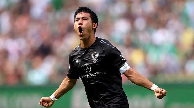 Wataru Endo (VfB Stuttgart) nhận một đường chuyền tốt và sút bóng mạnh từ cự ly tầm trung về phía góc cao bên trái khung thành, không cho thủ môn cơ hội nào.