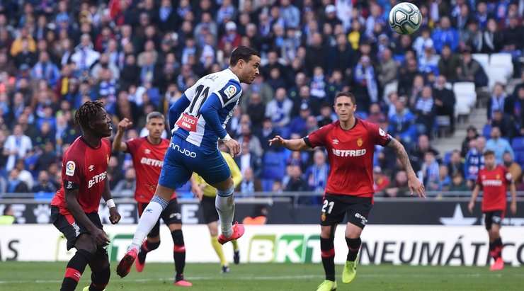 Vào! Sergi Darder treo bóng vào sâu trong vòng cấm kiến tạo cho Raul De Tomas (Espanyol) ở một vị trí trống trải, và cú đánh đầu cận thành của cầu thủ này đã đưa bóng vượt qua tầm với của thủ môn đi vào góc thấp bên phải khung thành. Tỉ số là 1:0.