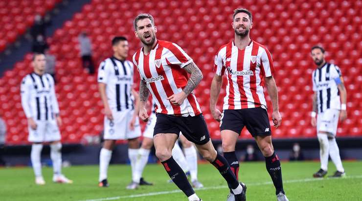 Inigo Martinez (Ath Bilbao) nhảy cao nhất để đón bóng từ quả phạt góc được thực hiện hoàn hảo bởi Iker Muniain. Cú đánh đầu hiểm hóc của anh đã đưa bóng vào góc cao bên trái khung thành, trong sự bất lực của thủ môn. Tỉ số được nâng lên 1:1.