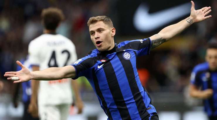 Thủ môn cản phá một cú sút trước đó và vô tình đưa bóng đến vị trí của Nicolo Barella (Inter). Cầu thủ này dắt bóng thêm một nhịp để có khoảng trống và tung một cú sút không thể cản phá, đưa bóng đi trúng xà ngang vào lưới. Một bàn thắng ấn tượng!