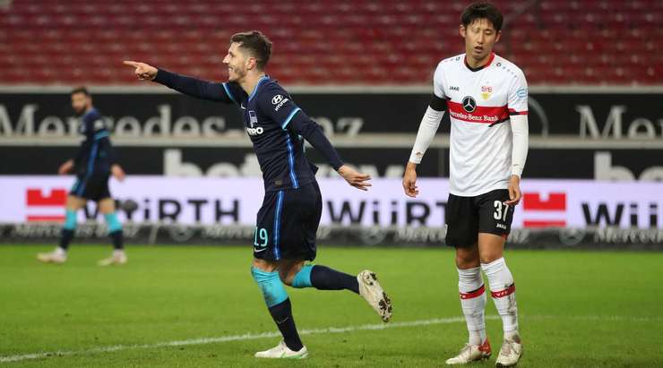 Vào! Một đường chuyền ngang đơn giản của Ishak Belfodil đưa bóng đến chân Stevan Jovetic (Hertha Berlin) bên trong vòng cấm, anh chỉnh lại tư thế và quất chân đưa bóng vào góc thấp bên phải khung thành. Tỉ số là 2:2.