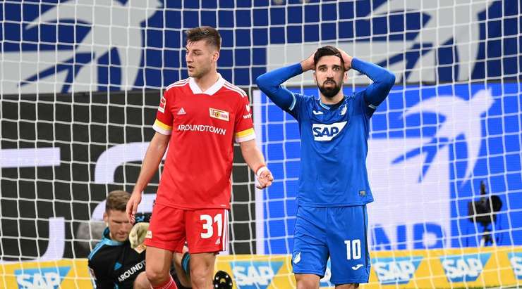 Munas Dabbur (Hoffenheim) chốt hạ một đường bóng dài vào bên trong vòng cấm bằng một cú vô-lê tuyệt đẹp về phía khung thành, nhưng rất tiếc là bóng đã đi chệch cột dọc bên phải. Suýt chút nữa chúng ta đã có một siêu phẩml!