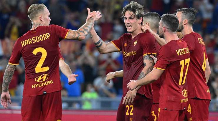 Bàn thắng đến từ một tình huống phối hợp đồng đội tuyệt vời! Nicolo Zaniolo (AS Roma) đón một đường chuyền hoàn hảo và tung một cú sút chìm xuất sắc vào giữa khung thành. Thủ môn không thể làm gì với những cú sút như thế.