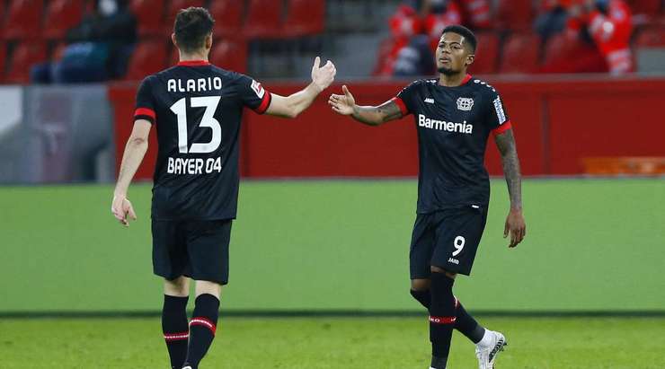 Leon Bailey (Bayer Leverkusen) kết thúc nỗ lực đi bóng đẹp mắt của mình với một cú sút xuất sắc từ trong vòng cấm. Bóng đi vào góc bên phải khung thành và Florian Muller chỉ có thể vào lưới nhặt bóng. Tỉ số là 1:2.