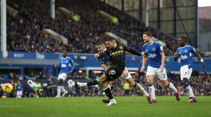 Emiliano Buendia (Aston Villa) đón một đường chuyền trong vòng cấm và ghi bàn với một cú sút vào phía trong cột dọc bên trái. Thủ môn đã không thể làm gì được.