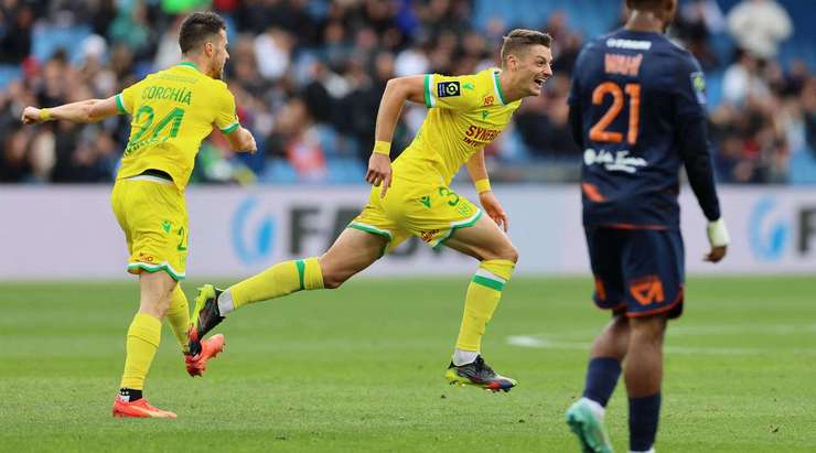 Một bàn thắng tuyệt vời! Andrei Girotto (Nantes) bắt vô-lê hoàn hảo từ xa và bóng đi hiểm hóc vào góc cao bên trái khung thành. Chúng tôi xin ngả mũ trước cú sút tuyệt đẹp này.