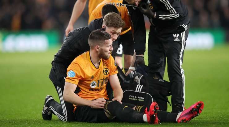 Có vẻ như Matt Doherty (Wolves) đang gặp khó khăn sau khi bị choáng. Chúng ta sẽ xem liệu anh ấy có thể vượt qua không.