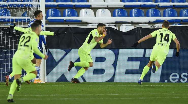 Vào! Luis Suarez (Atl. Madrid) dứt điểm từ cự li gần với một cú sút dễ dàng và anh ấy thay đổi tỉ số thành 1:2. Kiến tạo bởi Joao Felix.