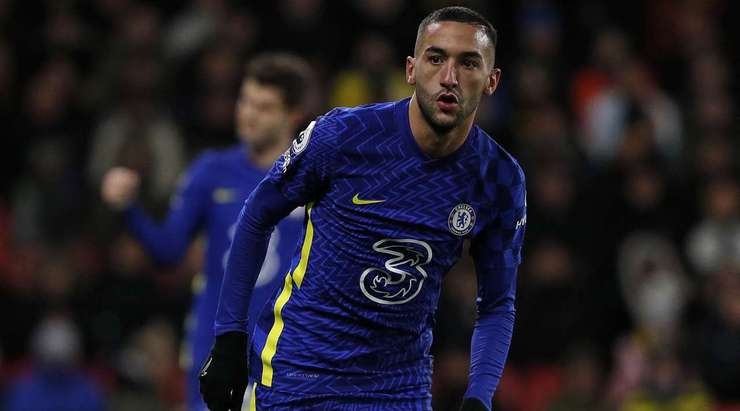 Vào! Hakim Ziyech (Chelsea) thể hiện sự nhạy bén của mình trong vòng cấm khi anh ấy đón một đường chuyền thông minh từ đồng đội và tung cú sút một chạm làm tung nóc lưới. Mason Mount là người đã kiến tạo bàn thắng. Tỉ số là 1:2.
