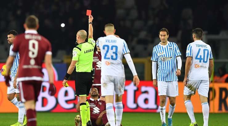Bremer (Torino) nhận một chiếc thẻ vàng từ tay của trọng tài chính, Michael Fabbri. Và bởi vì nó là chiếc thứ hai trong trận đấu này, một chiếc thẻ đỏ được rút ra và Bremer (Torino) bị đuổi.
