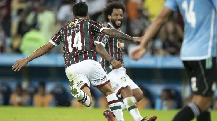 Một tuyệt phẩm ngay ngoài vòng cấm! German Cano (Fluminense) sút bóng với một tốc độ và lực sút kinh hoàng vào góc thấp bên trái khung thành.