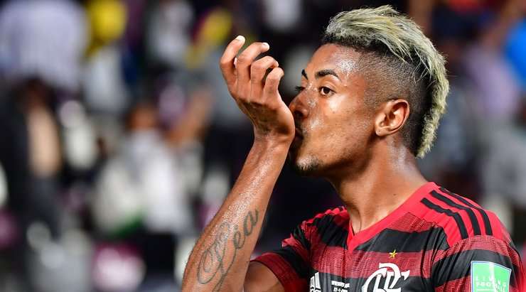 Một đường chuyền bổng hoàn hảo từ Rafinha tìm đến Bruno Henrique (Flamengo RJ), người đã nhảy cao nhất và đánh đầu từ cự li gần vào góc phải khung thành. Pha dứt điểm có lực và đủ chính xác để hoàn toàn loại bỏ thủ môn Abdullah Al Muaiouf. Tỉ số bây giờ là: 2:1.