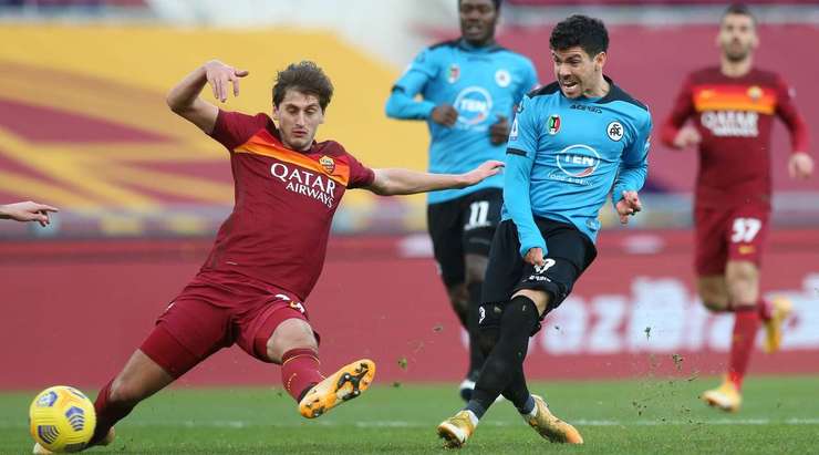 Vào! Diego Farias (Spezia) chớp cơ hội sau một tình huống bóng bật ra trong vòng cấm và đánh bại thủ môn với một cú sút vào góc thấp bên trái. Tỉ số đã được nâng lên: 3:3.