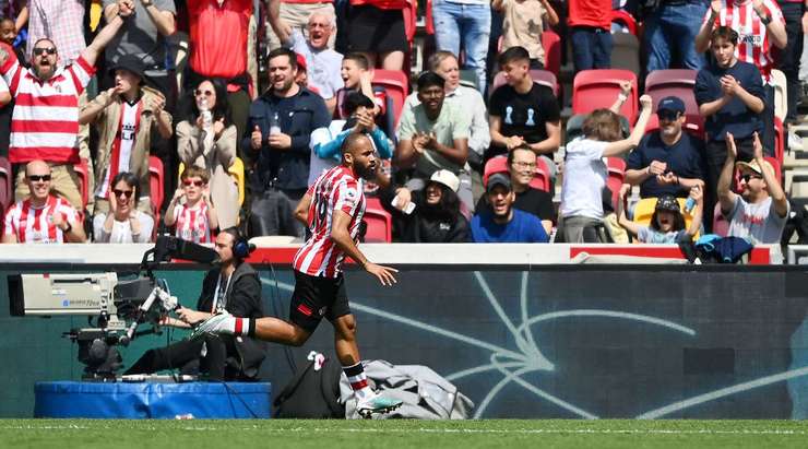 Bryan Mbeumo (Brentford) nhận một đường chuyền sát thủ, đặt anh vào thế đối mặt với thủ môn và anh đã ghi bàn với một cú sút lạnh lùng vào góc thấp bên trái khung thành. Một cú dứt điểm xuất sắc.