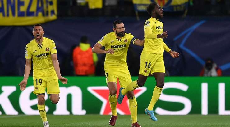 Vào! Etienne Capoue chuyền bóng đến chân của Boulaye Dia (Villarreal), người đứng trước mành lưới trống và không gặp khó khăn đệm bóng vào khung thành. 1:0.