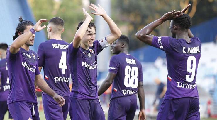 Vàoo! Erick Pulgar nhận trách nhiệm thực hiện quả phạt góc, còn Cristian Kouame (Fiorentina) là người đã chạm được đầu vào quả bóng và đưa nó vào ngay giữa khung thành. Tỉ số là 1:2.